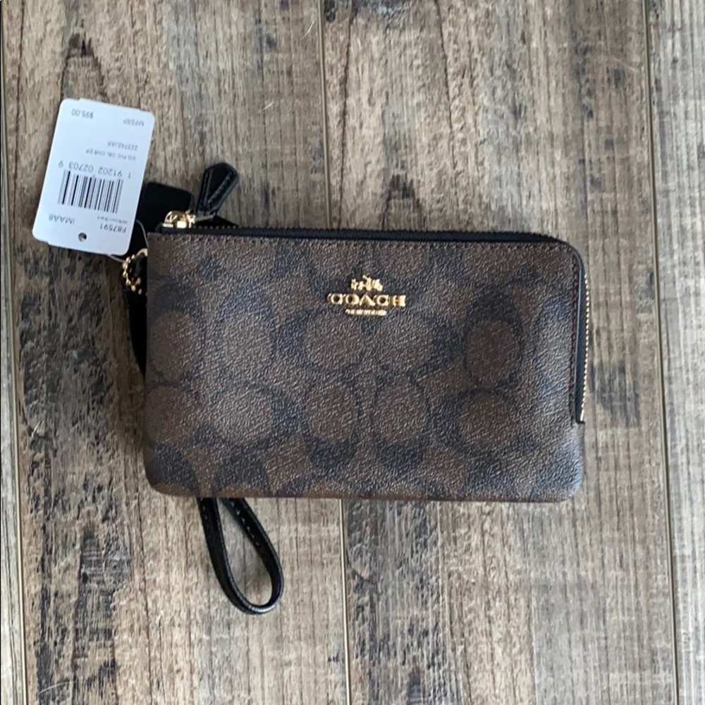 COACH Wristlet - brand new!